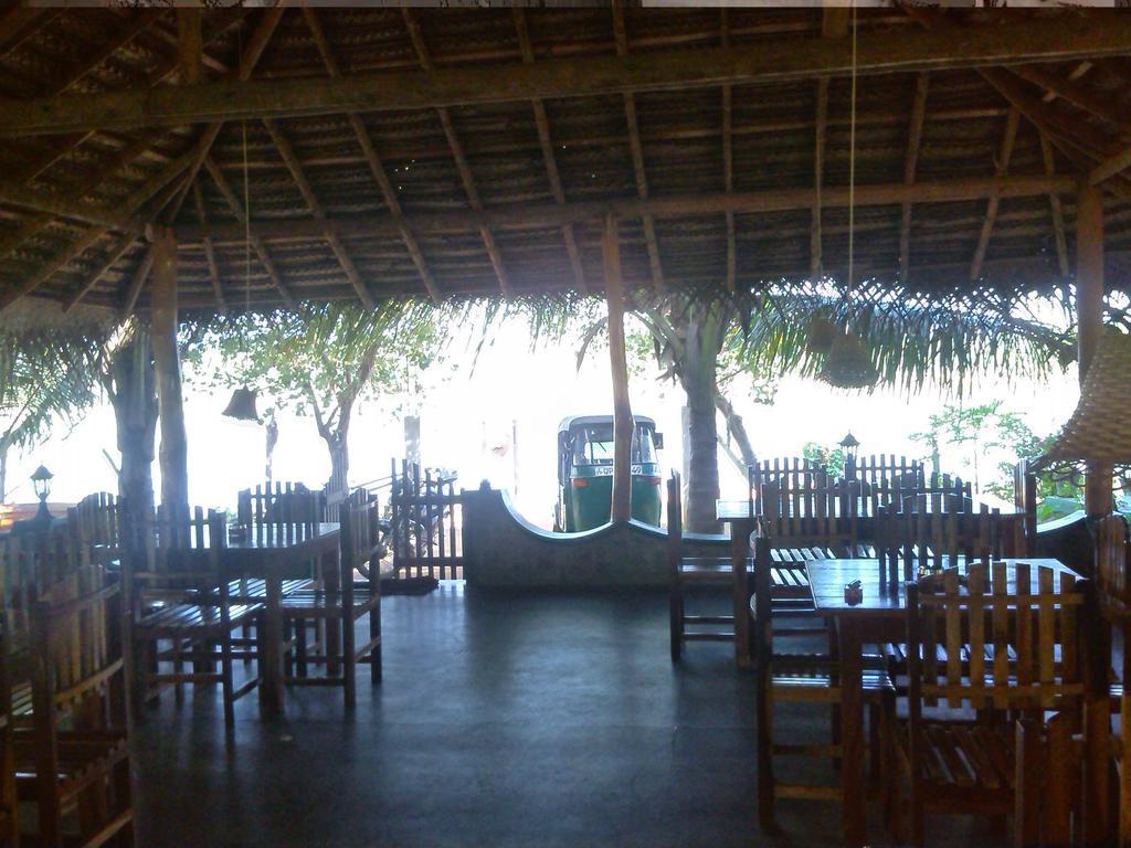Fishermens Lodge & Restaurant Ranna 外观 照片