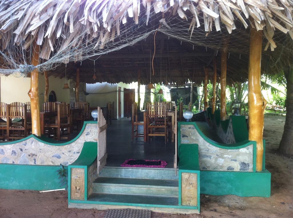 Fishermens Lodge & Restaurant Ranna 外观 照片